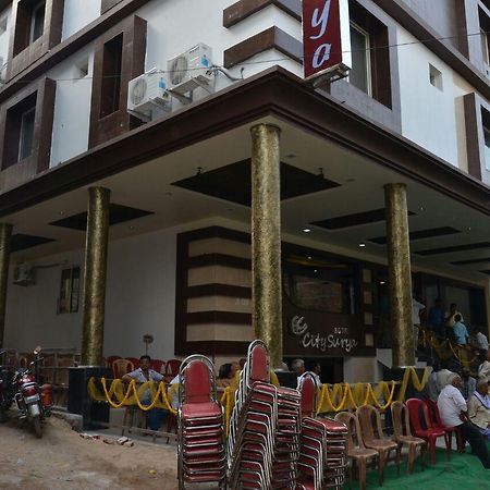 City Surya Hotel Gaja Zewnętrze zdjęcie