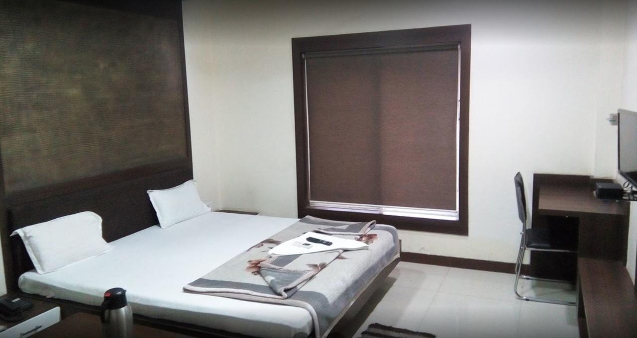City Surya Hotel Gaja Zewnętrze zdjęcie