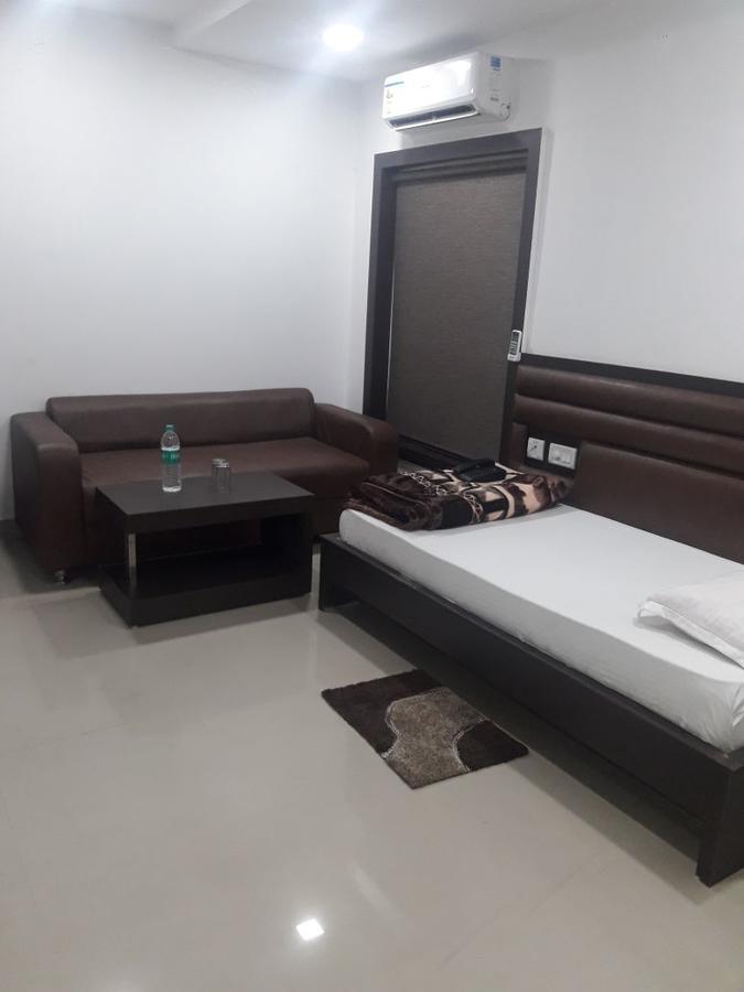 City Surya Hotel Gaja Zewnętrze zdjęcie